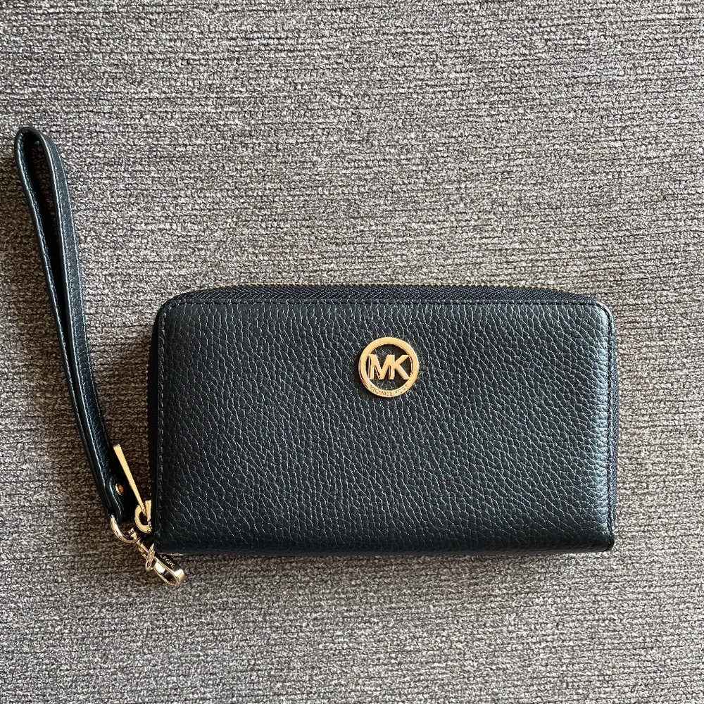 Michael Kors Wallet Wristlet
